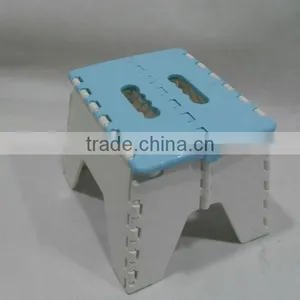 High Quality Plastic Folding Step Stool for Kids thumbnail-5