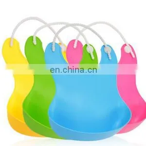 2017 New Design Baby Bibs Waterproof Silicone Feeding Baby Bandana Towel Newborn Cartoon Animal Baby Bib thumbnail-2