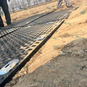Rain-Resistant Anti-Skid Polymer Road Plates | Stable for 100-Ton Heavy Loads | Temporary Roadbeds for Wind Power and Coal Mining thumbnail-1