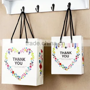 Cheap Cosmetic Packaging Custom Eyelash Packaging Paper Hand Bag thumbnail-1