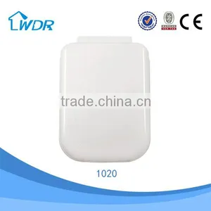 Hygienic Clean Bathroom Shower Decorated Elongated White Duroplast Toilet Lid Cover thumbnail-4