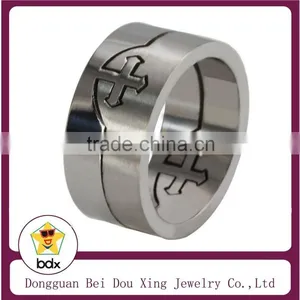High Quality Fashion Religious Christian Jewelry Stainless Steel Hollow Out Prayer Jesus Cross Finger Ring Made In China thumbnail-1