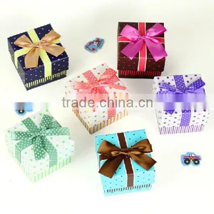 Cute Wedding Candy Box thumbnail-1