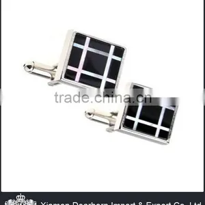 Cuff Link thumbnail-1