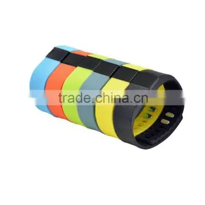 Made in China Factory Price Phone Sync TW64 Silicone Health Smart Wristband thumbnail-4