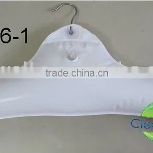 Inflatable Cloth Hanger thumbnail-1