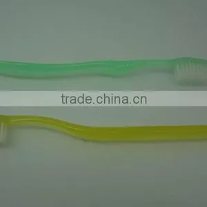 Yellow and Green pp Material Disposable Soft Bristle Toothbrush With Different Packings thumbnail-1