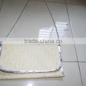 Straw Bag thumbnail-1