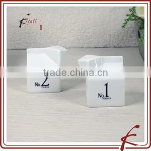 Ceramic Box Shape Salt and Pepper Shaker thumbnail-3