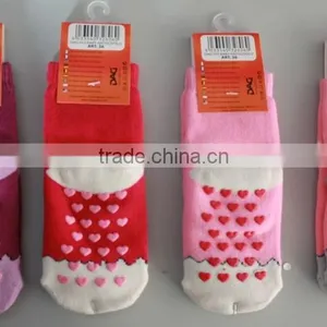 Non Slip Socks thumbnail-3