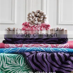 Wholesale Cotton High Quality Zebra Stripe Yarn Dyed Beach Towel With Custom Logo thumbnail-1