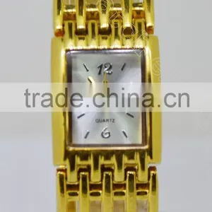SNT-CT2226 Fashion Gold Alloy Watch With Crystal Stones thumbnail-1