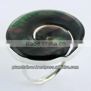 Hand Carved Green Shell Spiral Ring 925 Sterling Silver Framed thumbnail-1