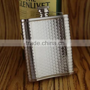 Wholesale Promotional Custom 6oz Metal Dimond Pattern Wrapped Hip Flask thumbnail-3