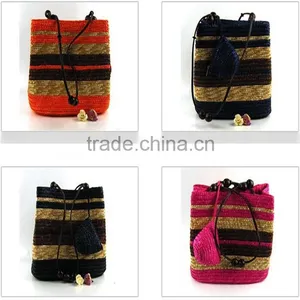 Hot !!!2016 Women Summer Beach Bags Fashion Strip Straw Bags Lady Woven Beach Handbags Shoulder Bag For Travel Vacation thumbnail-3