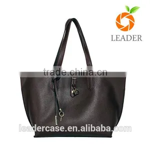 Latest Stylish Design Superior Quality Import Handbag From China thumbnail-3