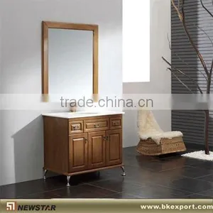 Classic Wooden Bath Sanitaryware thumbnail-1