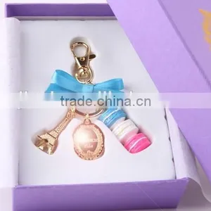 High Quanlity Fashion Key Chain Boutique in Paris, France Eiffel Tower Cake Influx of Goods Macarons Metal Keychain With Box thumbnail-4