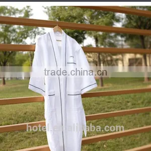 Cotton White Waffle Bathrobe With Embroidered Logo for 5 Star Hotel thumbnail-1
