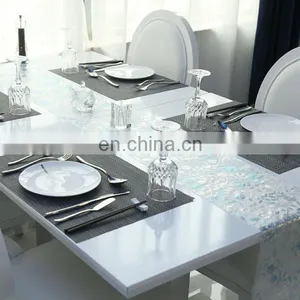 China Manufacturer Simple Light Flower Bronzing Western Table Clothes thumbnail-1