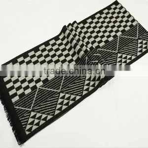 Fashion Warm Red Color Manufacturers Brushed Silk Scarves for Women thumbnail-1