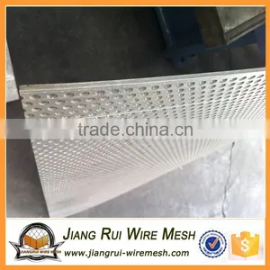 Low Carbon Steel Perforated Metal Plate Mesh/ Galvanized Plate 2mm Perforated Matel Mesh thumbnail-3