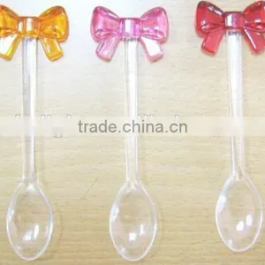 Plastic Dinnerware Set thumbnail-2