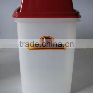 Plastic Ice Box thumbnail-1