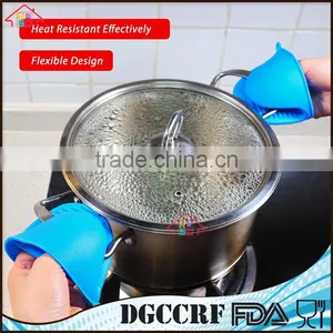 NBRSC High Quality Heat Resistant Mini Cooking Pinch Mitts Silicone Gloves Pot Holder thumbnail-6