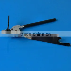 Stainless Steel Can Opener thumbnail-1