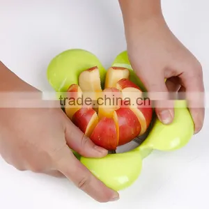 L00080 2017 New Style Good Plastic Fruit Apple Cutter Slicer With Wave Shape Handle thumbnail-5