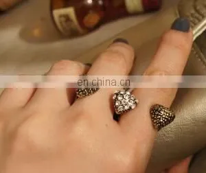 2017 New Fashion Three Heart Simulated Diamond Two Finger Rings Fashion Retro Double Finger Open Ring Classic Fashion thumbnail-5