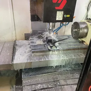 Bench & Pipe Combination Vise thumbnail-5