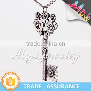 Fashion Handmade Antique Silver Key Pendant Necklace thumbnail-4