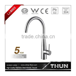 High End Single Handle Cold and Hot Water Kitchen Faucet thumbnail-6