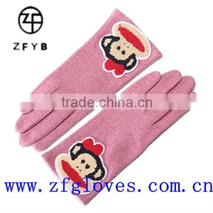 ZFYB 80% Sheep Wool Gloves With Embroidery thumbnail-1