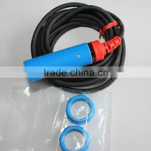 FKC1810 Series M18 Capacitive Proximity Sensor, With Red Tube Protected From Damage, 3-wire, NPN/PNP, 10mm Sensing Range. thumbnail-2