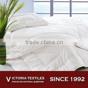 Fiber Filling White Fabric Queen and King Size Quilt for Home and Hotel thumbnail-1