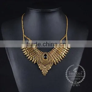 High Quality Vintage Rhinestone Chunky Statement Necklace Tin Alloy Fashion Women Pendant Necklace 6390129 thumbnail-1