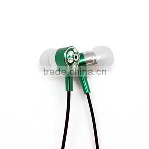 Bright Color Colourful Earphone Good Hand-Feel Metal Earphone Headset Mega Bass thumbnail-3