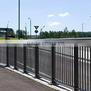 China Factory High Quality Road Steel Fencing thumbnail-2