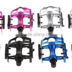 One Pair Mountain Bike Bicycle Pedal BMX Ultra-light Pedals Aluminum Alloy Flat Platform Footrest Bicycle Parts thumbnail-1