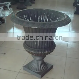 Hot Sale Cast Iron Metal Garden Flower Pot Urn Planter thumbnail-3