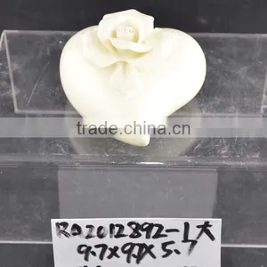 Hot Sale Ceramic Rose Figurine for Valentine's Day & Wedding thumbnail-1