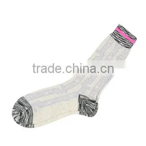 Customized Logo Top Quality Knitting Cotton Men Sock thumbnail-2