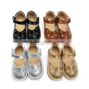 Wholesale Squeaky Shoes Happy Kids Shoes Soft Sole Baby Sandal thumbnail-5