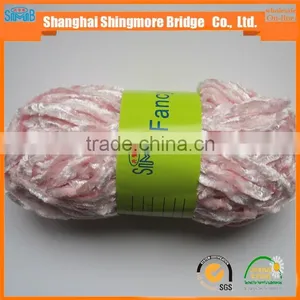 China Novelty Yarn Factory Best Selling Oeko Tex Certified 1/0.7Nm 100% Polyester Bright Reflective Color Velvet Chenille Yarn thumbnail-3