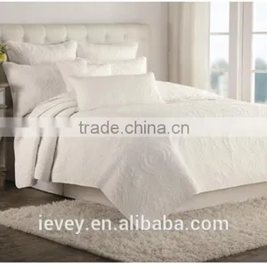 Good Quality Competitive Price Pure White 100% Cotton Reactive Printed Plain Style Sanding Quilted Patchwork Bedspread thumbnail-1