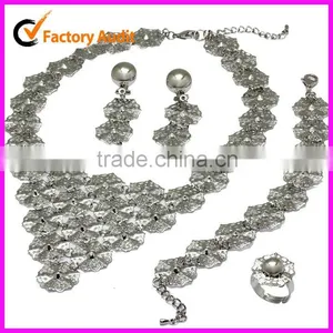 2012 Silver Plated Ladies Costume Jewelry Set thumbnail-1