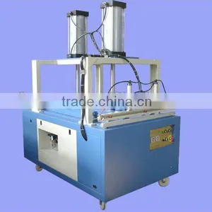 Pillow Compress Packing Machine thumbnail-1